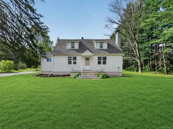 15029 Terry Rd, Allenton, MI 48002