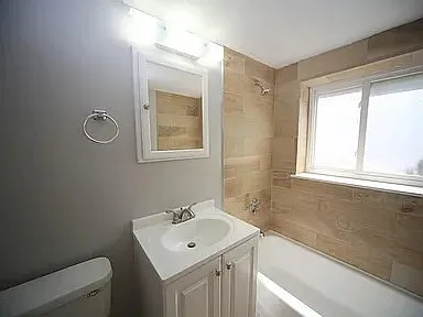 1 bed, 1.0 bath, 625 sqft, $2,100 — Photo 4