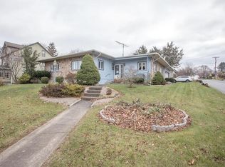 452 Main St, Tatamy, PA 18085