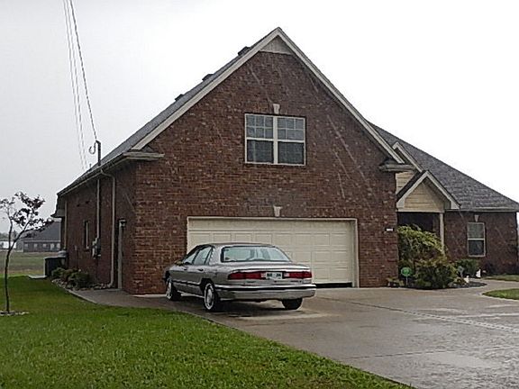 3rd image of 8105 Dave Way