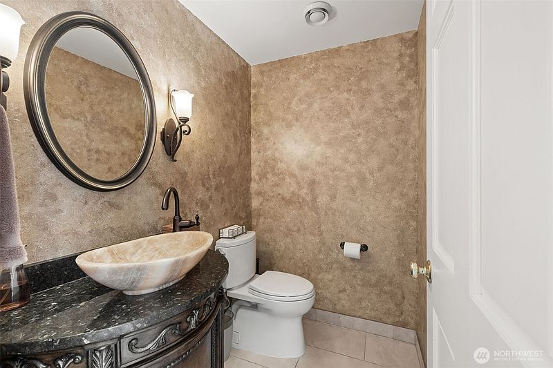 4th image of 18141 Normandy Terrace SW