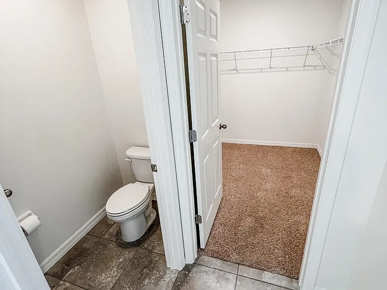 3722 Coachman Ln SE — Photo 6
