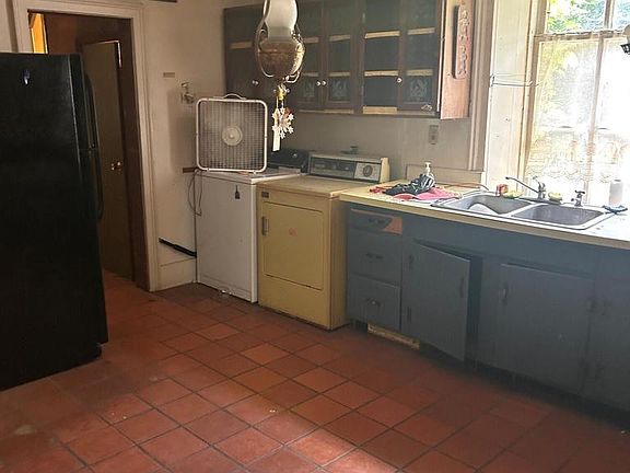 5th image of 232 Hamilton ROAD