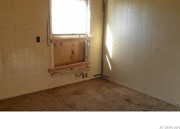 5th image of 315 E 5th Ave
