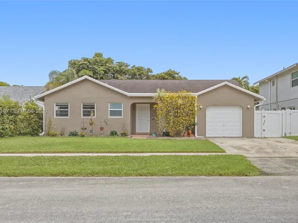 8410 SW 20th St, North Lauderdale, FL 33068