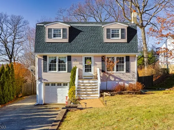 573 Eric Ln, Mount Arlington Boro, NJ 07850