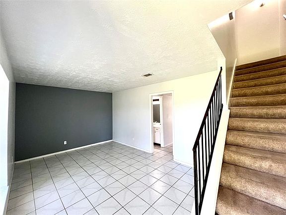 5th image of 13517 Castilian Dr
