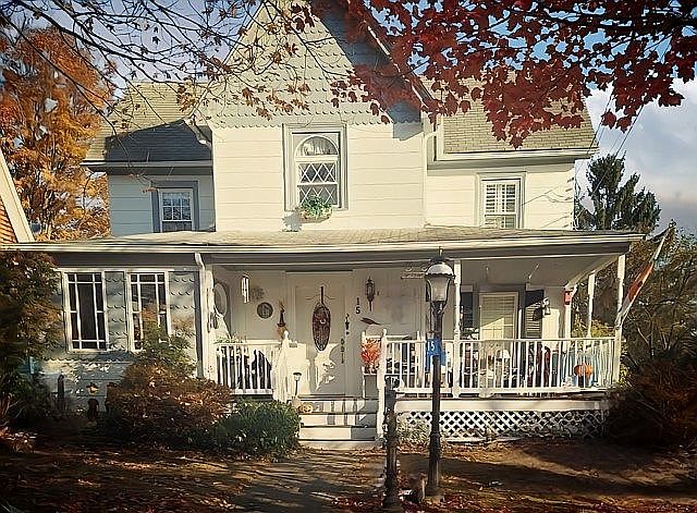 1st image of 15 Broad St