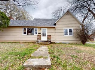 935 W Walnut St, Nevada, MO 64772