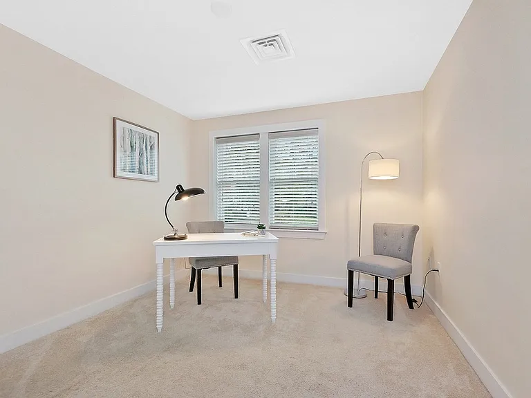 321 Hammond Pond Pkwy #106 — Photo 8