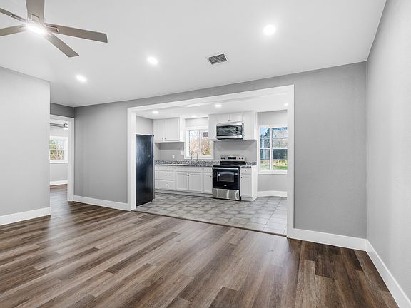 4th image of 8344 County Road 612 #B
