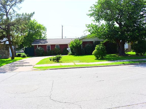 2nd image of 3031 Pamela Dr