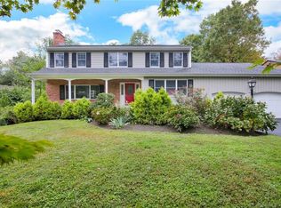 60 Bertmor Dr, Stamford, CT 06905