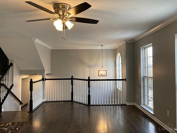 5th image of 691 Terrace Hill Trl