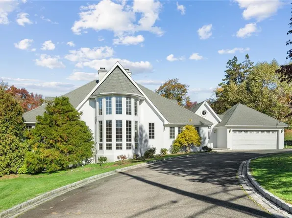 345 Knollwood Road Ext, Elmsford, NY 10523