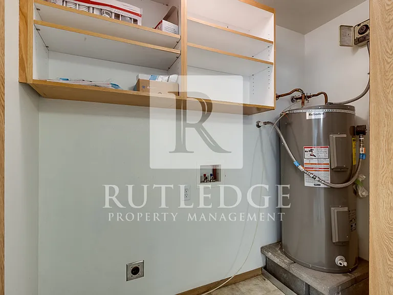 120 Mallory Ln — Photo 19