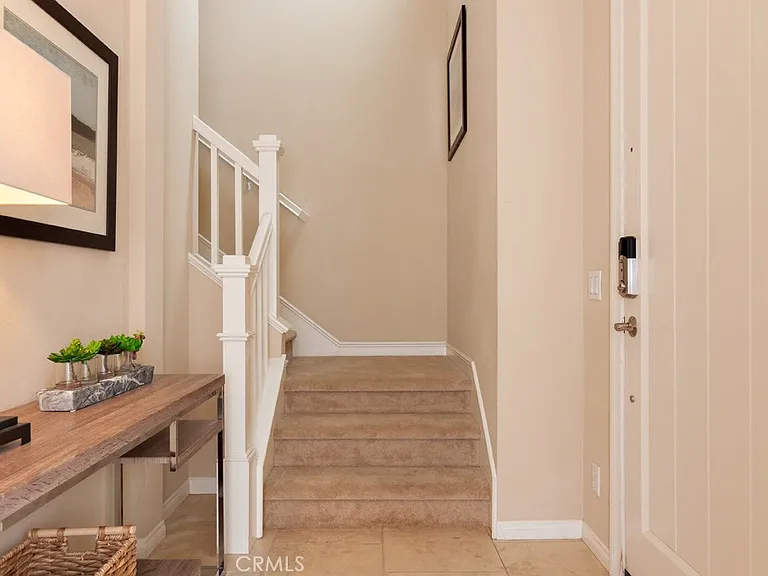 39 Brownstone Way — Photo 3
