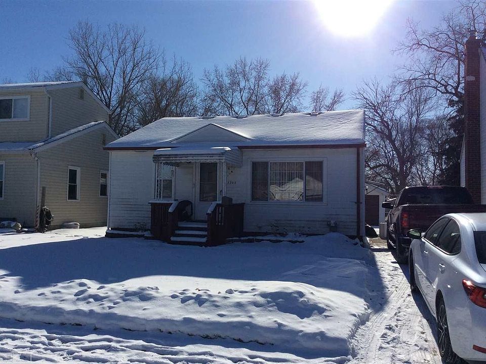 1st image of 2200 Pearl Ave