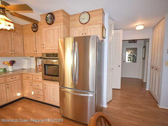 4th image of 1126 B Argyll Circle #1126 B