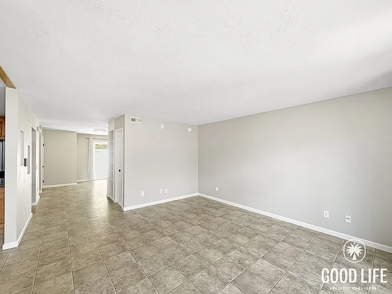 1640 Maple Dr #29 — Photo 3