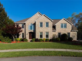 4344 Bunting Ln, Columbus, IN 47203