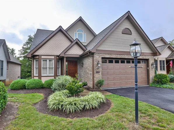 8845 Montgomery Rd, Cincinnati, OH 45236