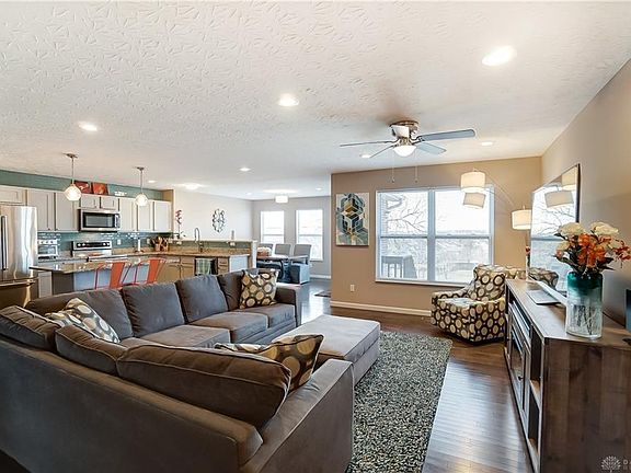2nd image of 2051 Bridgewater Ln