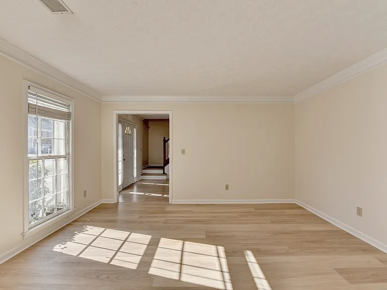 3945 Genoa Ct — Photo 43