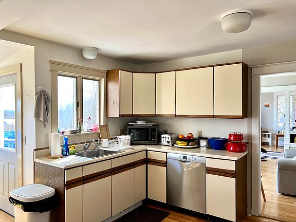 5th image of 113 Battle Avenue