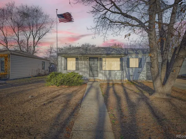 1975 S Hooker Circle, Denver, CO 80219