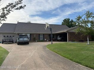 720 Centennial Dr, Greenwood, MS 38930