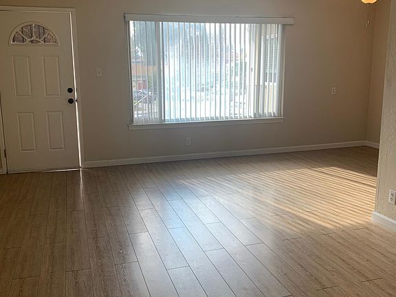 3rd image of 1011 Leigh Ave #A