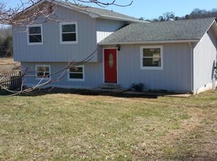 236 Meadow Brook Rd, Sweetwater, TN 37874