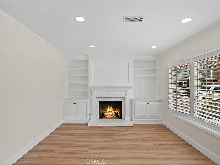 121 Topaz Ave — Photo 9