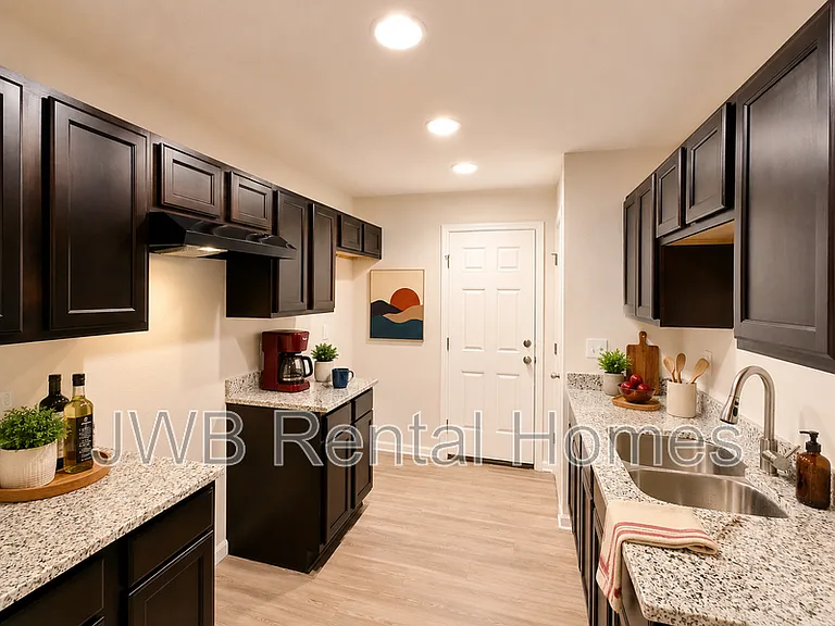 3848 Soutel Dr — Photo 3