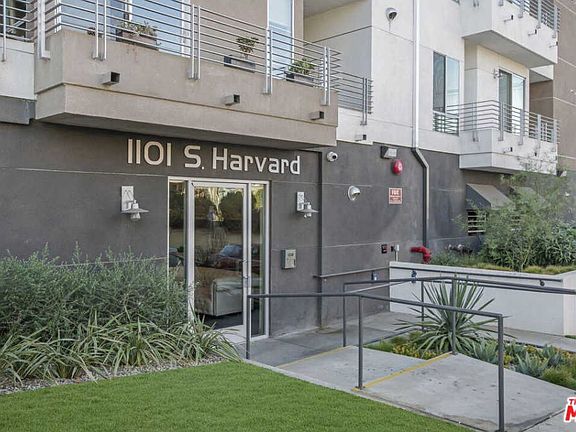 2nd image of 1101 S Harvard Blvd Unit 406
