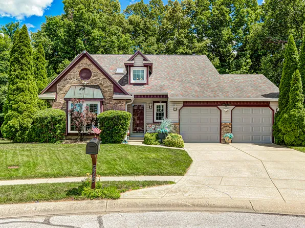 275 Inland Cir, Avon, IN 46123