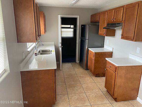 2nd image of 6539 HARLOW Boulevard