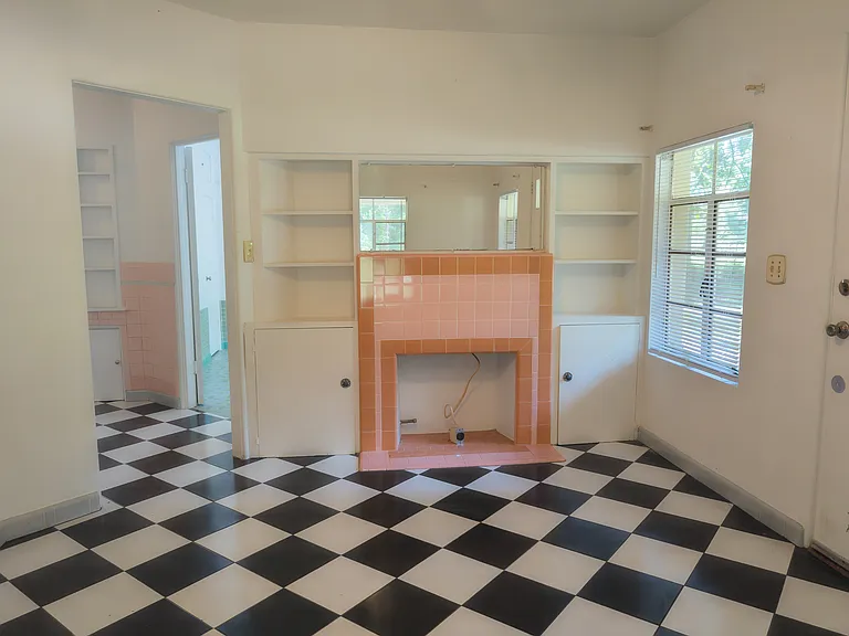 3409 E Starr Ave — Photo 16