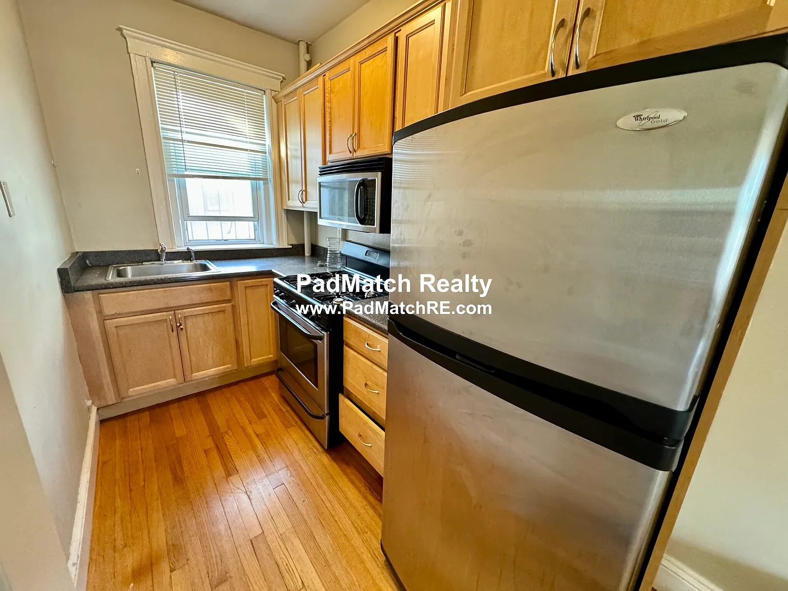 2 bed, 630 sqft, $2,950 — Photo 2