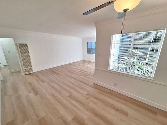 3rd image of 1756 Malcolm Ave #2db33c686