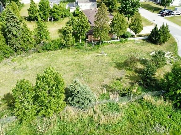 2nd image of 2040 Lone Grove Ave