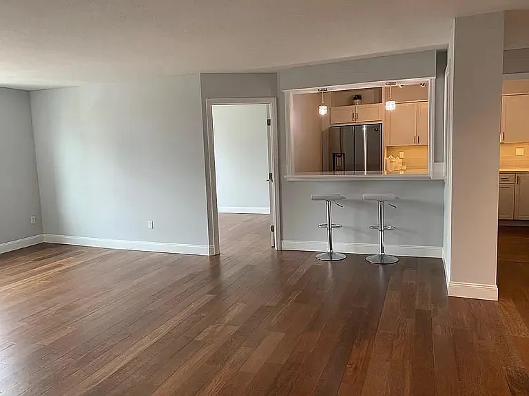 20 Hammond Pond Pkwy #206 — Photo 15