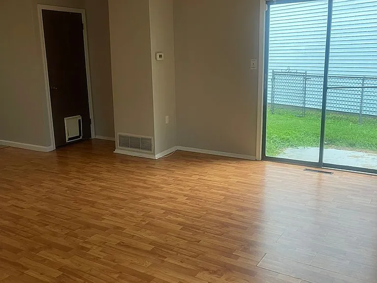 207 Channing Dr — Photo 13
