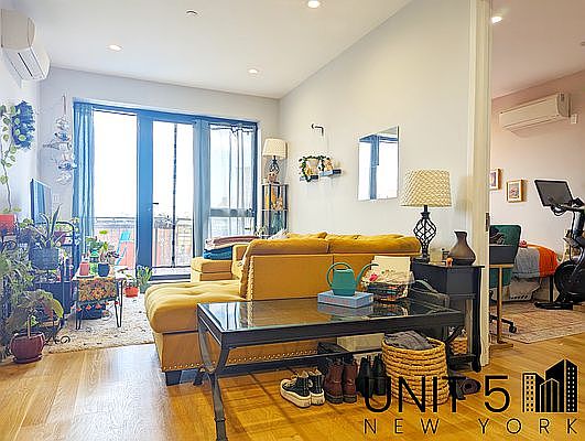 2nd image of 20 Jefferson St #4R