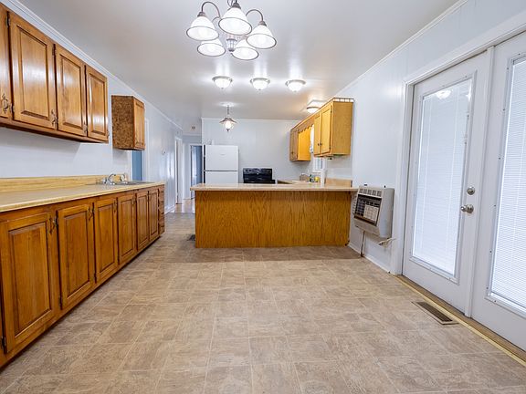 5th image of 291 Oakdale Ln