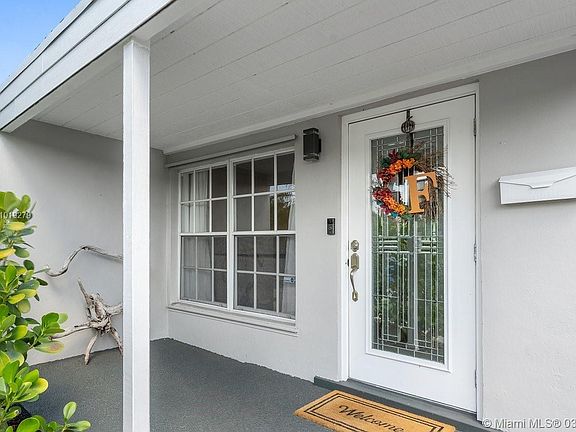 5th image of 5432 NE 2nd Ave