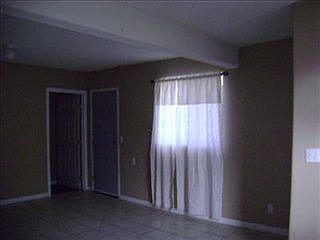 3rd image of 152 S 6th Ave