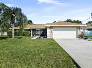 33 Burning Ember Ln, Palm Coast, FL 32137