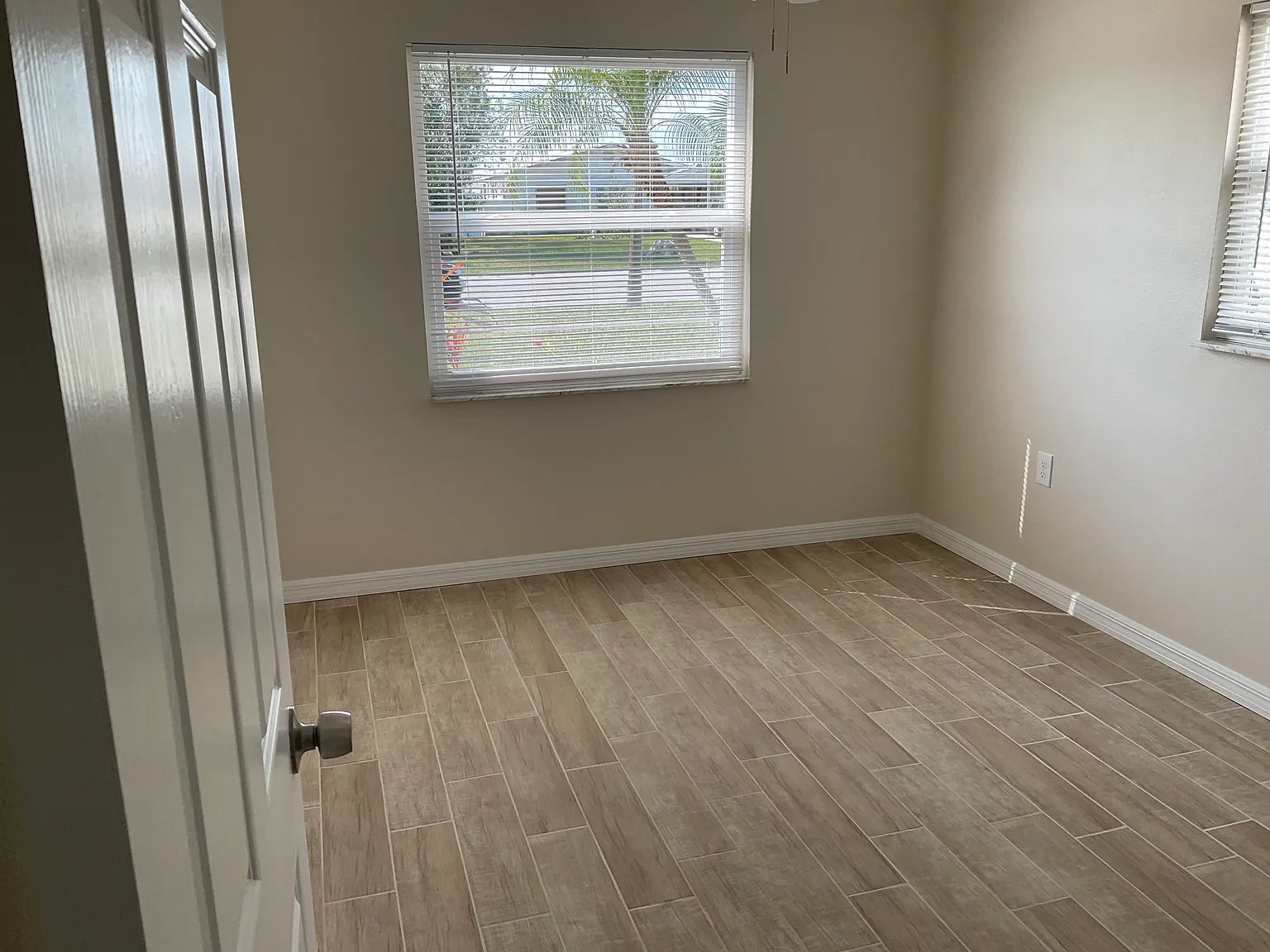 3 bed, 1444 sqft, $2,000 — Photo 3